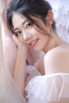 皇家共享小公主皎皎芙蓉类小说